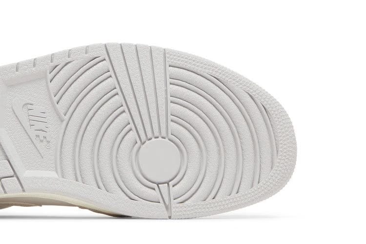 Air Jordan 1 Mid SE Inside Out