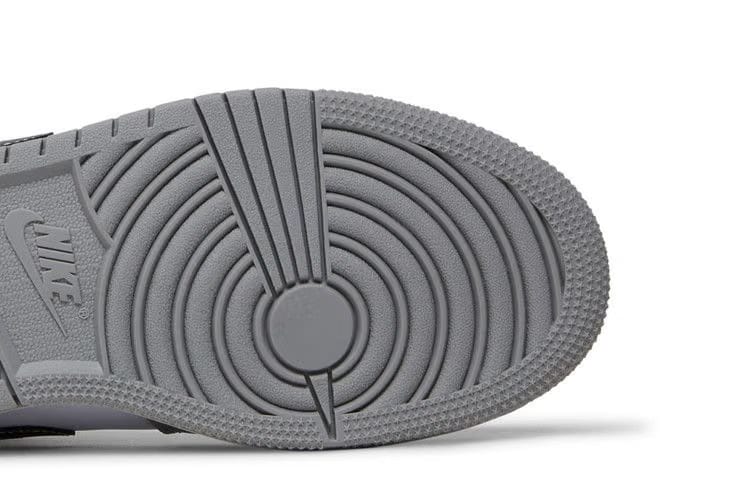 Air Jordan 1 Mid GS Light Smoke Grey