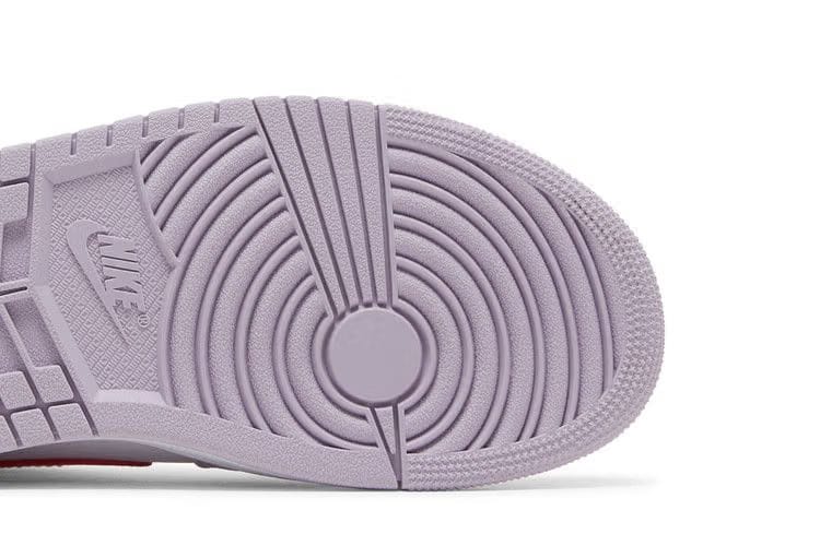 Wmns Air Jordan 1 Mid 'Valentine's Day'