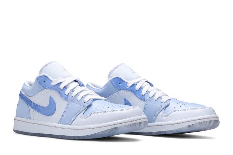 Air Jordan 1 Low SE Mighty Swooshers
