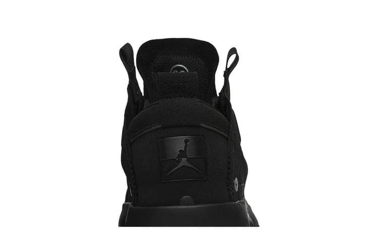 Air Jordan 34 Black Cat