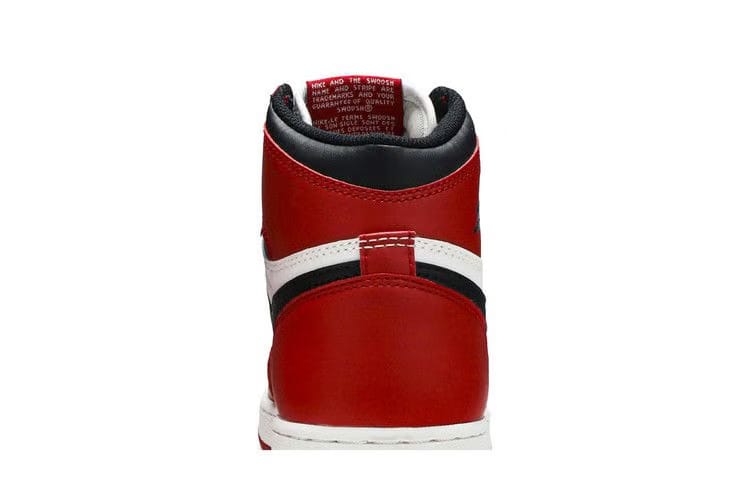 Air Jordan 1 Retro High OG GS Chicago 2015