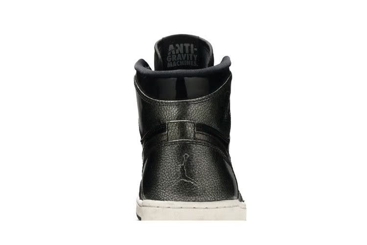 Air Jordan 1 Retro High Black Patent