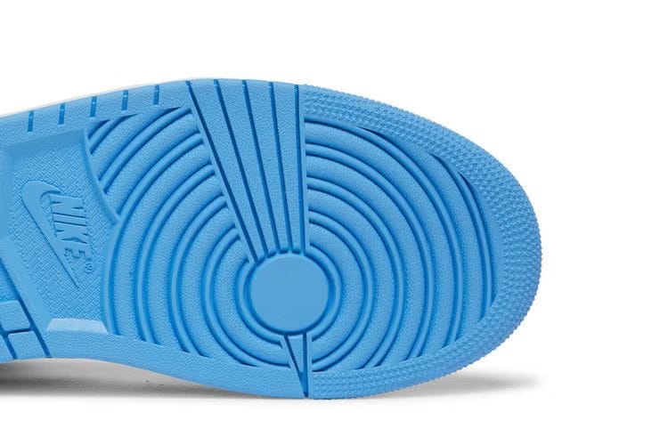 Air Jordan 1 Mid SE University Blue