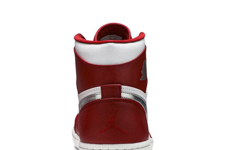 Air Jordan 1 Retro High Silver Medal