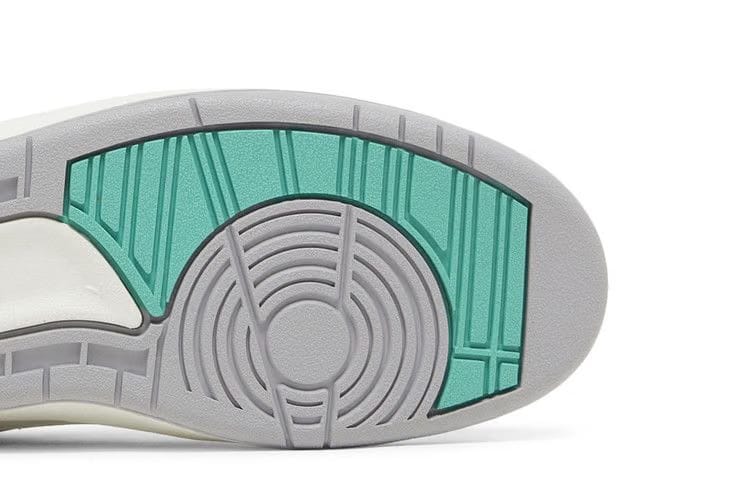 Wmns Air Jordan 2 Retro 'Crystal Mint'
