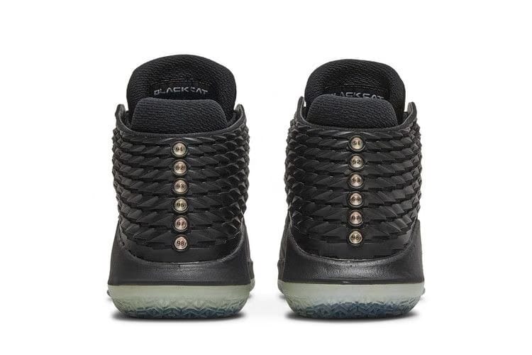 Air Jordan 32 Black Cat