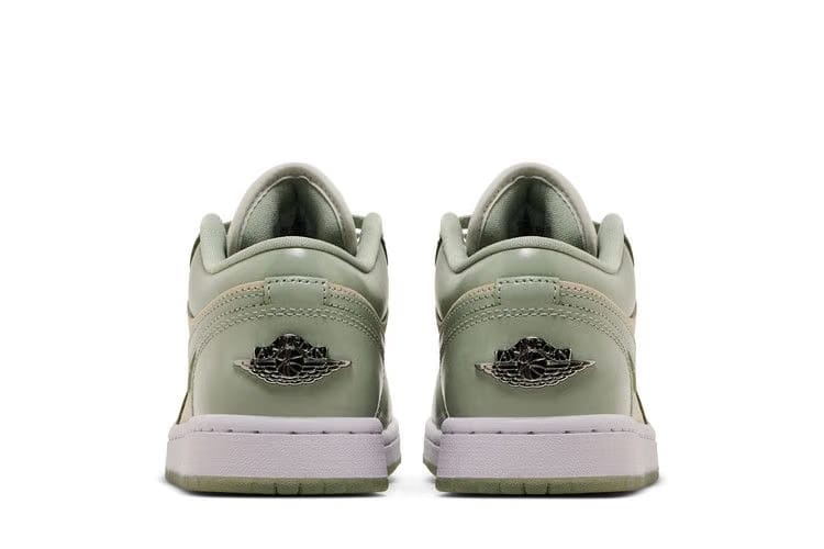 Wmns Air Jordan 1 Low SE 'Seafoam Sail'