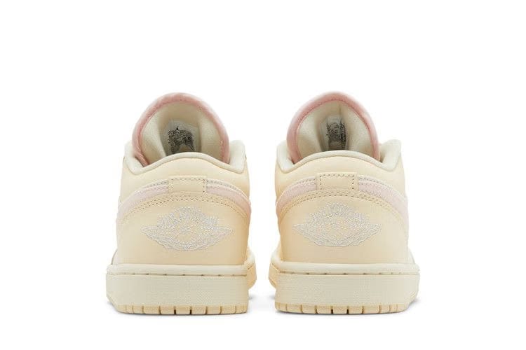 Wmns Air Jordan 1 Low SE 'Muslin Legend Pink'