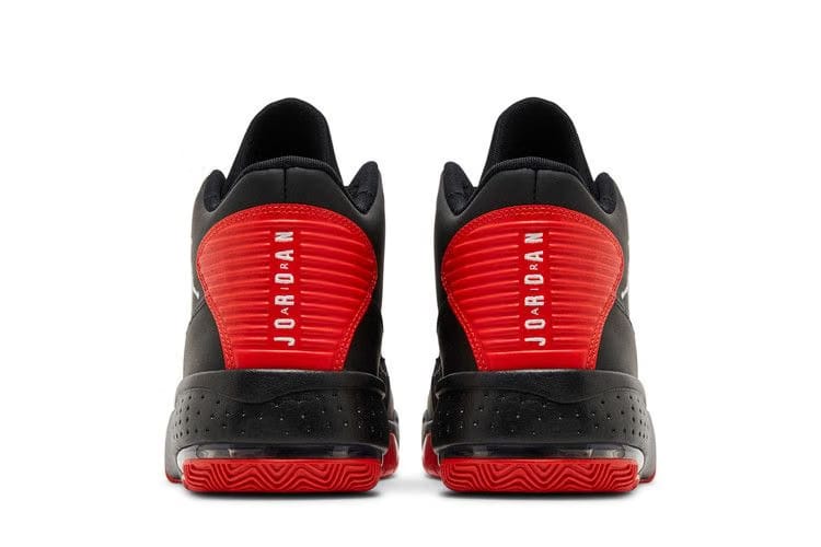 Air Jordan Max Aura 2 Bred