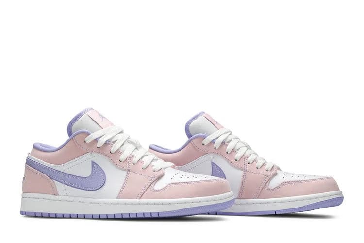 Air Jordan 1 Low SE Arctic Punch