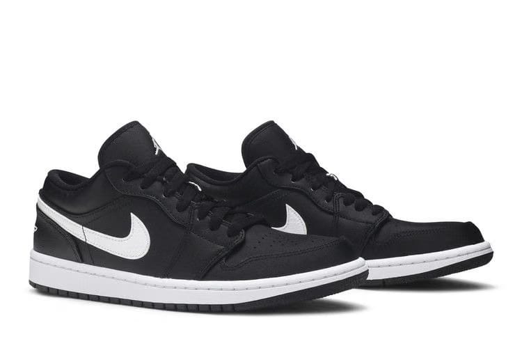 Wmns Air Jordan 1 Low 'Black'