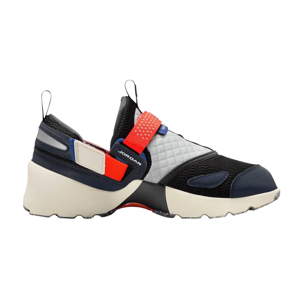 Air Jordan Wmns Jordan Trunner LX 'Rare Air'