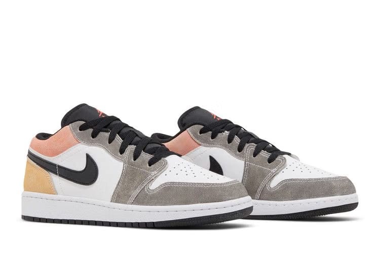 Air Jordan 1 Low SE GS Flight Club