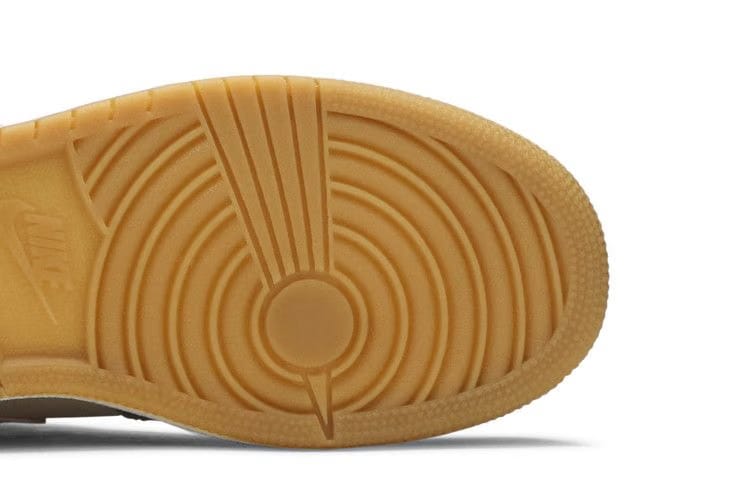 Air Jordan 1 Mid GG Lola Bunny