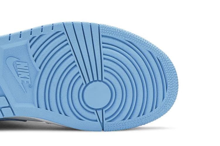 Wmns Air Jordan 1 Mid 'UNC'