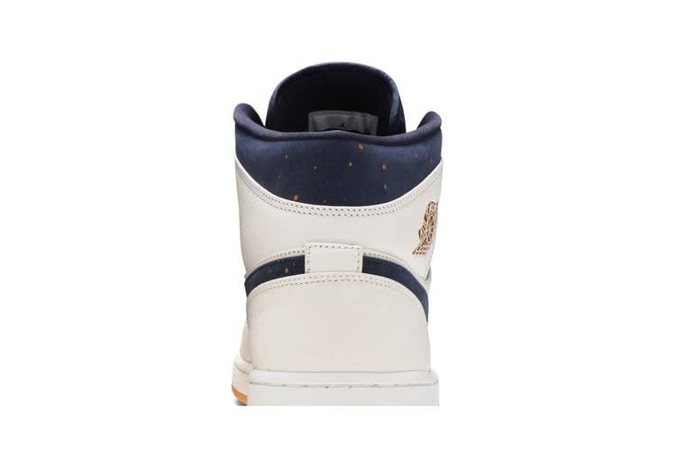 Air Jordan 1 Mid Jeter