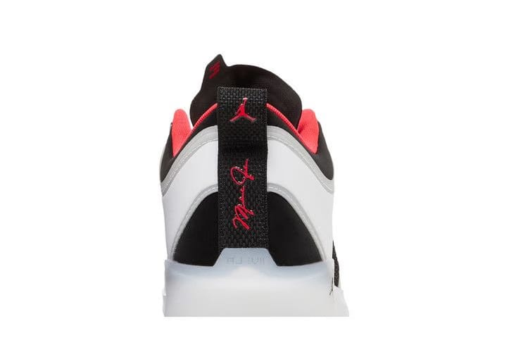 Air Jordan 37 Low Siren Red