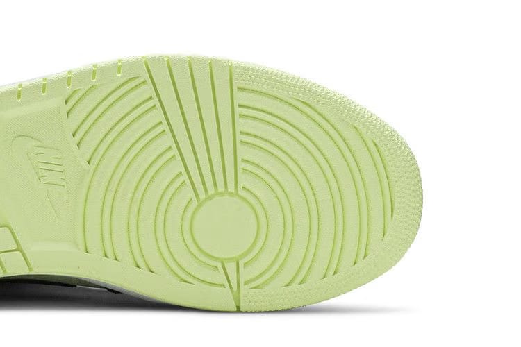 Wmns Air Jordan 1 Mid SE 'Black Barely Volt'