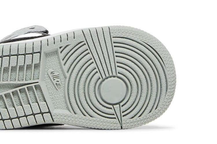 Air Jordan 1 Mid TD Light Smoke Grey