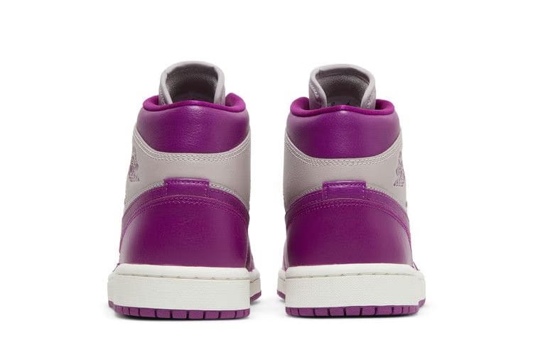 Wmns Air Jordan 1 Mid 'Magenta'