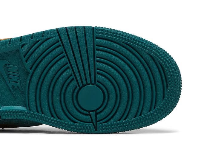 Air Jordan 1 Low SE Velvet GS Geode Teal Velvet