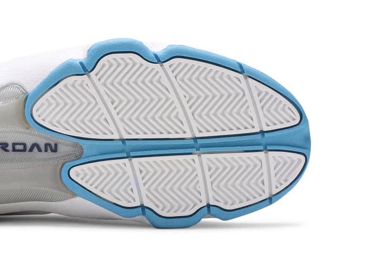 Wmns Air Jordan OG 'UNC'