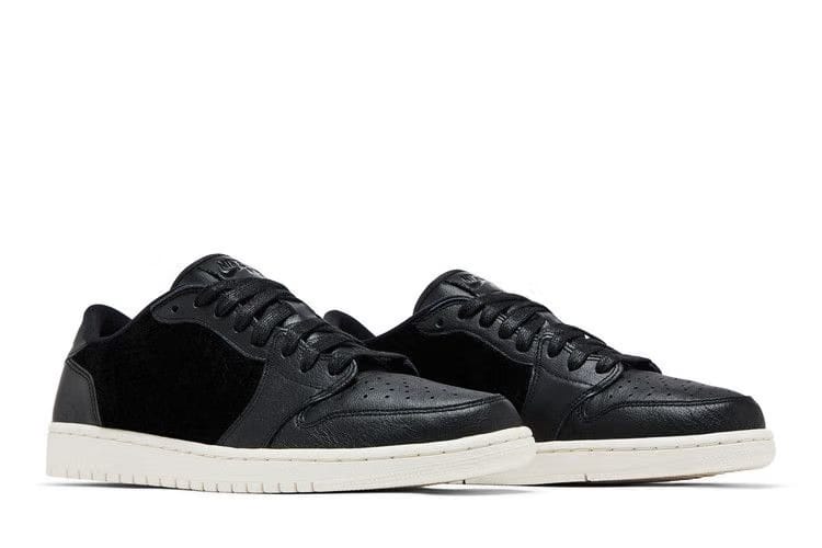 Wmns Air Jordan 1 Retro Low NS 'Black'