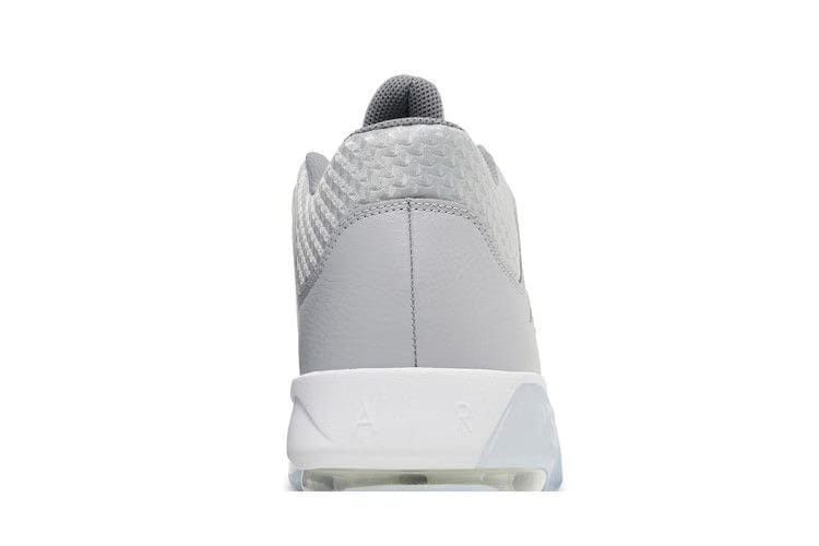 Air Jordan Max Aura 3 Wolf Grey