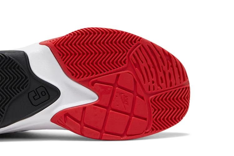 Air Jordan Max Aura 3 Bred