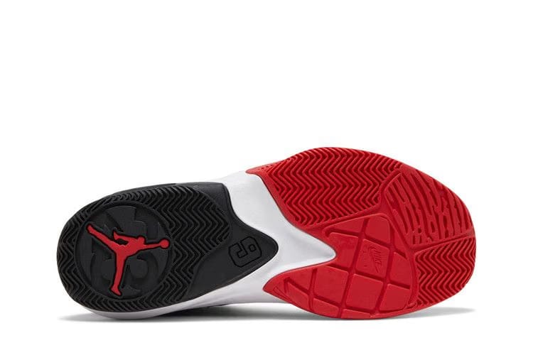 Air Jordan Max Aura 3 Bred