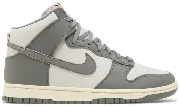 Dunk High SE GS Light Bone Tumbled Grey