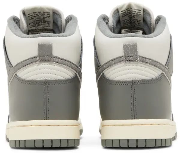Dunk High SE GS Light Bone Tumbled Grey