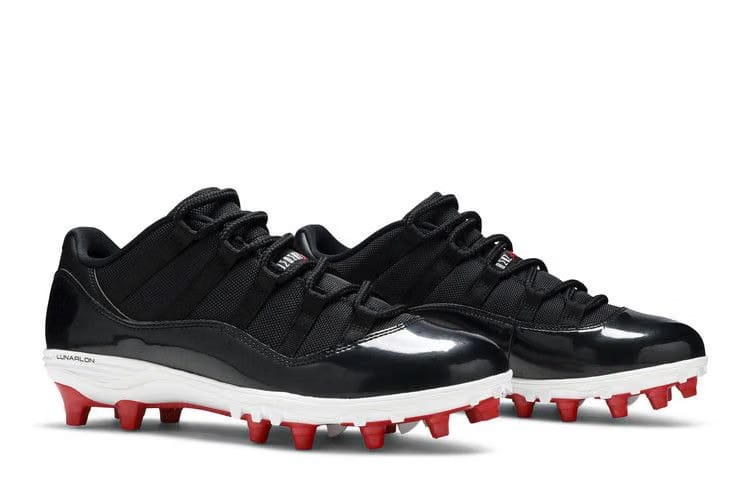 Air Jordan 11 Retro Low Cleat Bred