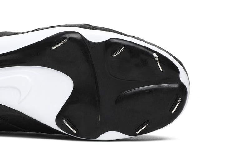 Air Jordan 7 Retro Metal Cleat Oreo