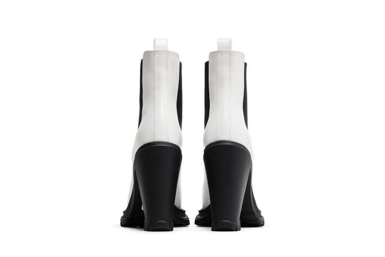 Alexander McQueen Wmns Tread Slick Heeled Chelsea Boot 'Ivory Black'