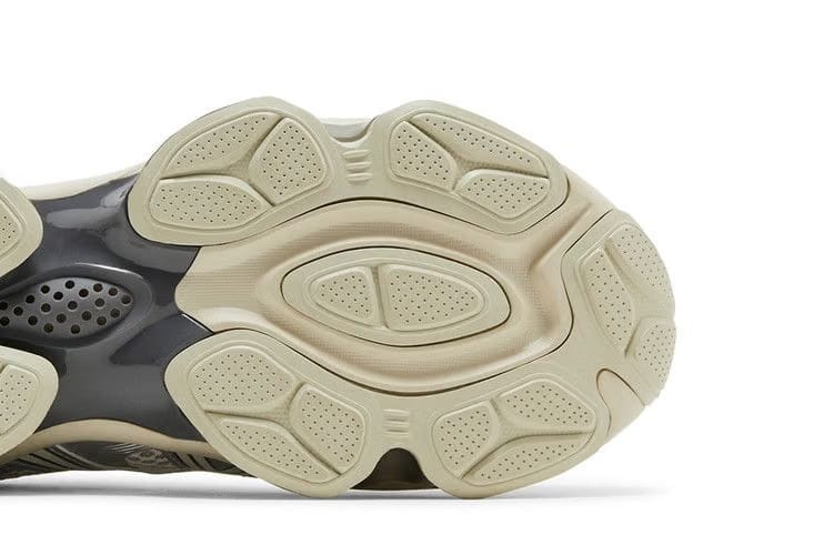Asics Gel Quantum Kinetic White Light Dust