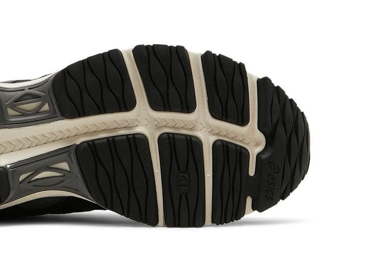 Asics Gel MC Plus Black Cream