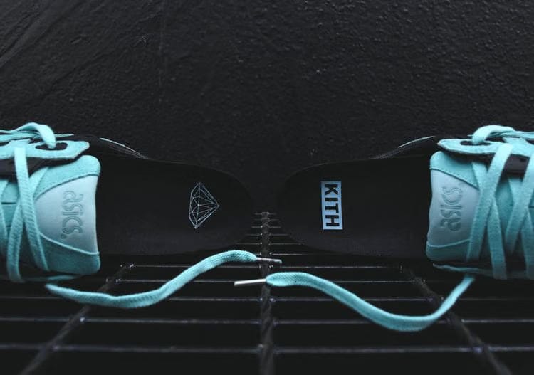 Ronnie Fieg x Diamond Supply Co. x ASICS Gel Saga Tiffany Special Box