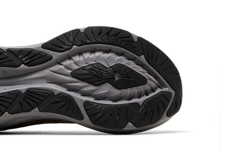 Asics Novablast 4 Platinum Black Champagne