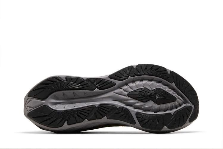 Asics Novablast 4 Platinum Black Champagne