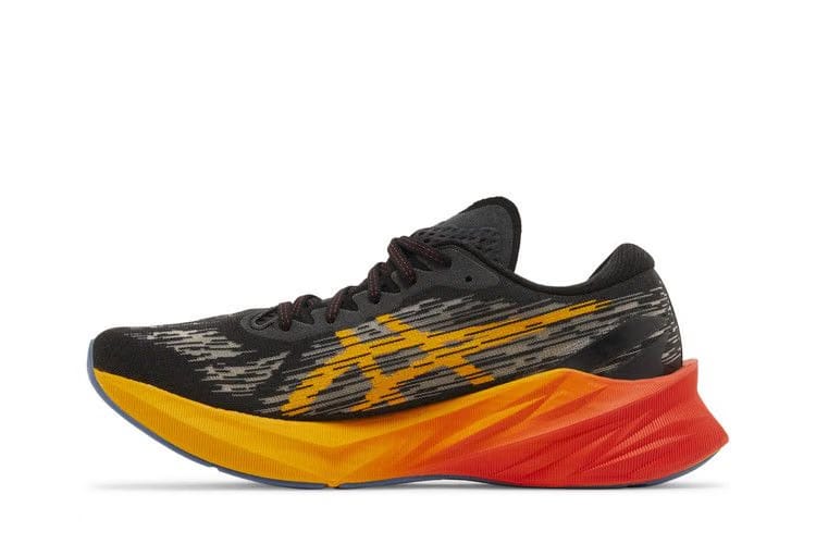 Asics Novablast 3 Black/Amber