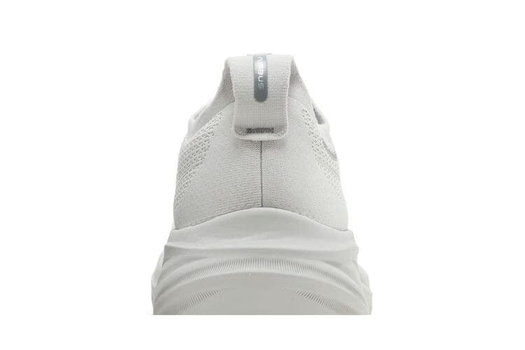 Asics Gel Nimbus 26 Concrete Pure Silver