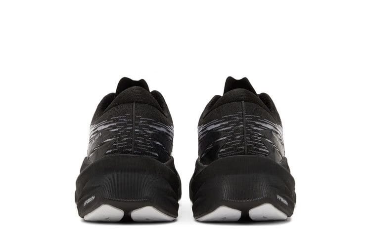 Asics Novablast 3 Black White