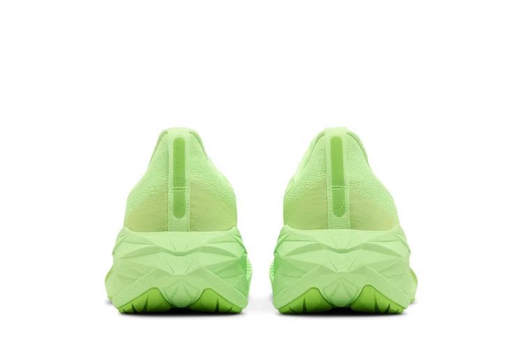 Asics Novablast 4 Wide Illuminate Green