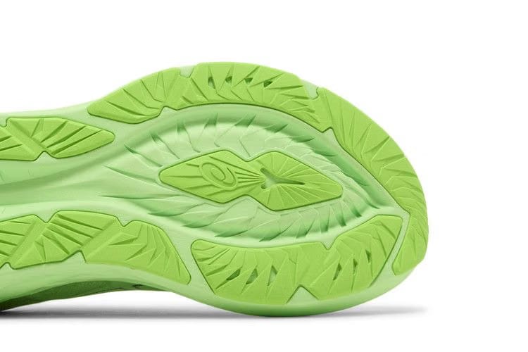 Asics Novablast 4 Wide Illuminate Green