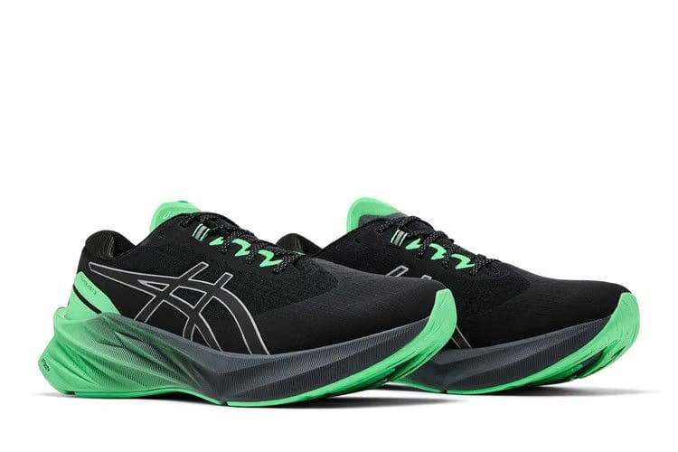 Asics Novablast 3 Lite-Show Black New Leaf