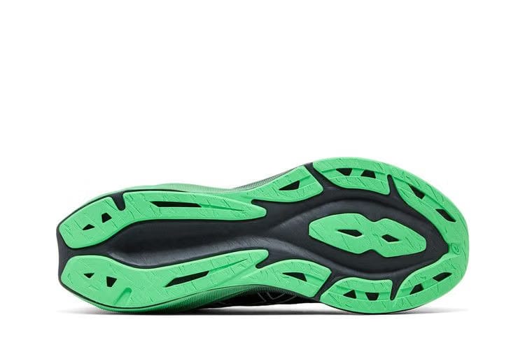 Asics Novablast 3 Lite-Show Black New Leaf