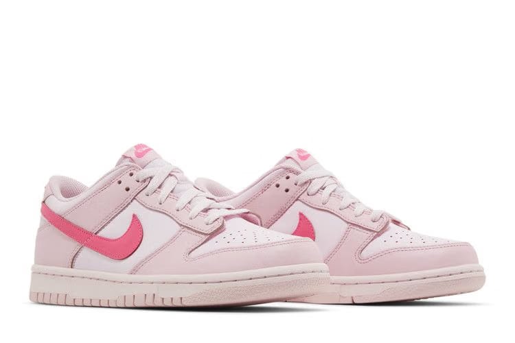 Nike Dunk Low Triple Pink