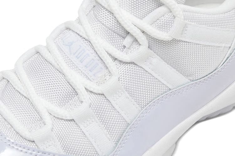 Wmns Air Jordan 11 Retro Low 'Pure Violet'